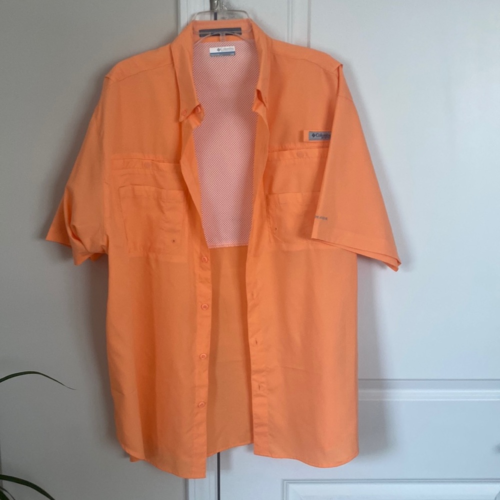 Brand new never worn Columbia tamiami shirt